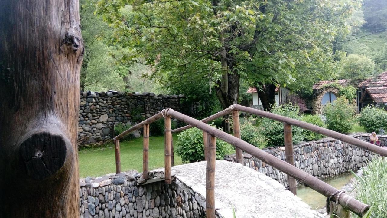 Bed and Breakfast Eco Garden Дилижан Экстерьер фото