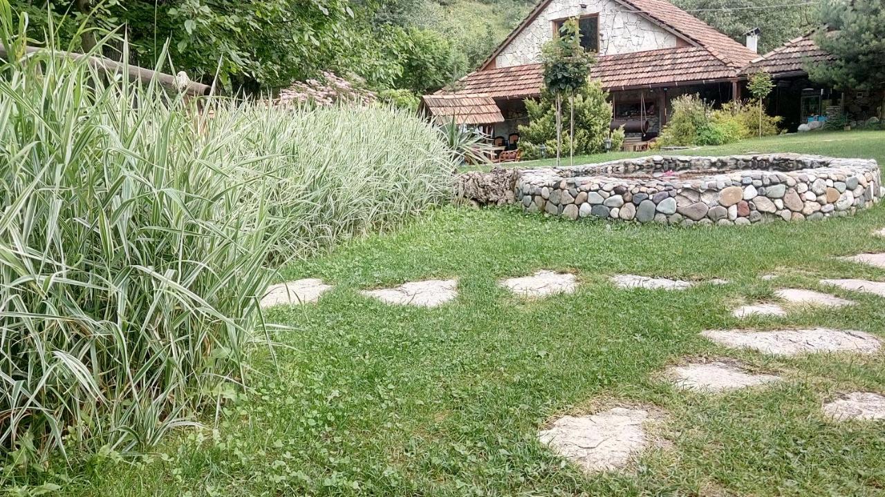 Bed and Breakfast Eco Garden Дилижан Экстерьер фото
