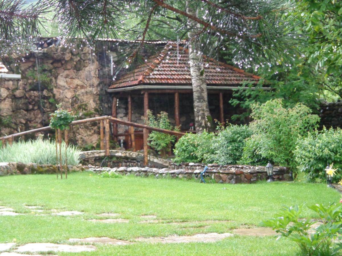 Bed and Breakfast Eco Garden Дилижан Экстерьер фото
