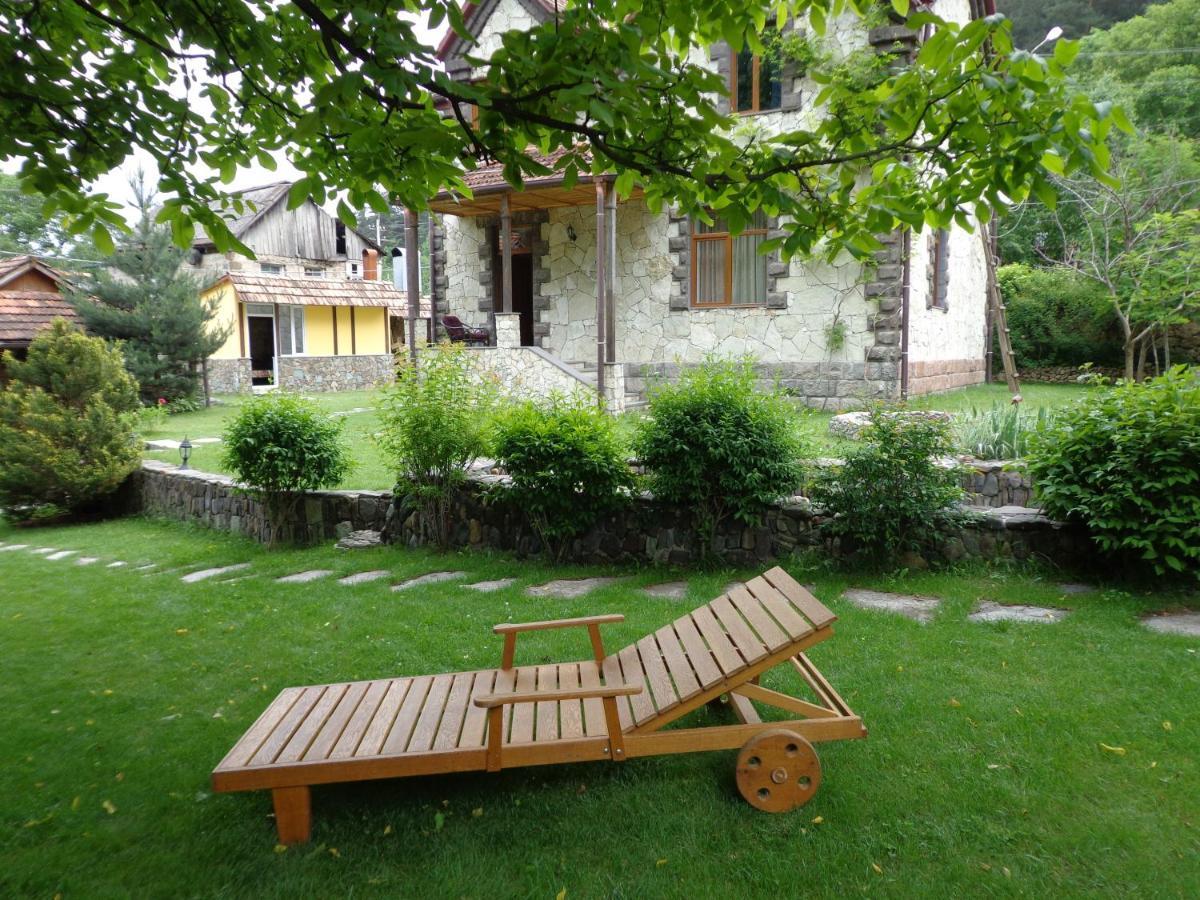 Bed and Breakfast Eco Garden Дилижан Экстерьер фото
